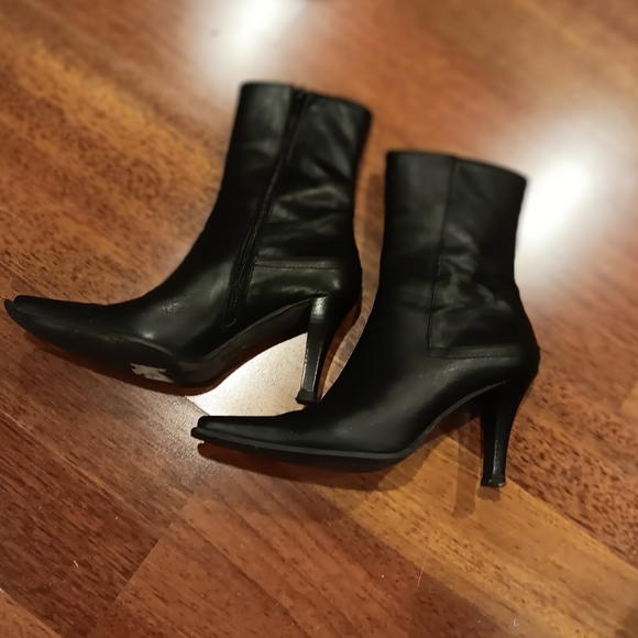 Italian leather square toe ankle boots - Picture 1 of 5